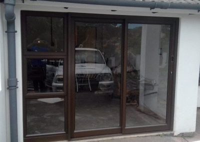 Aluminium & glass