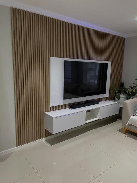 Kitchen & interior