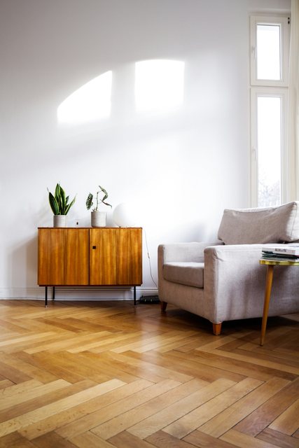 Floors laid in laminate, vinyl, engineered and solid timber reference